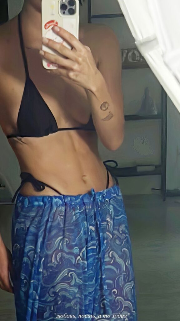 Слив Юлия Зиверт (Zivert) OnlyFans фото