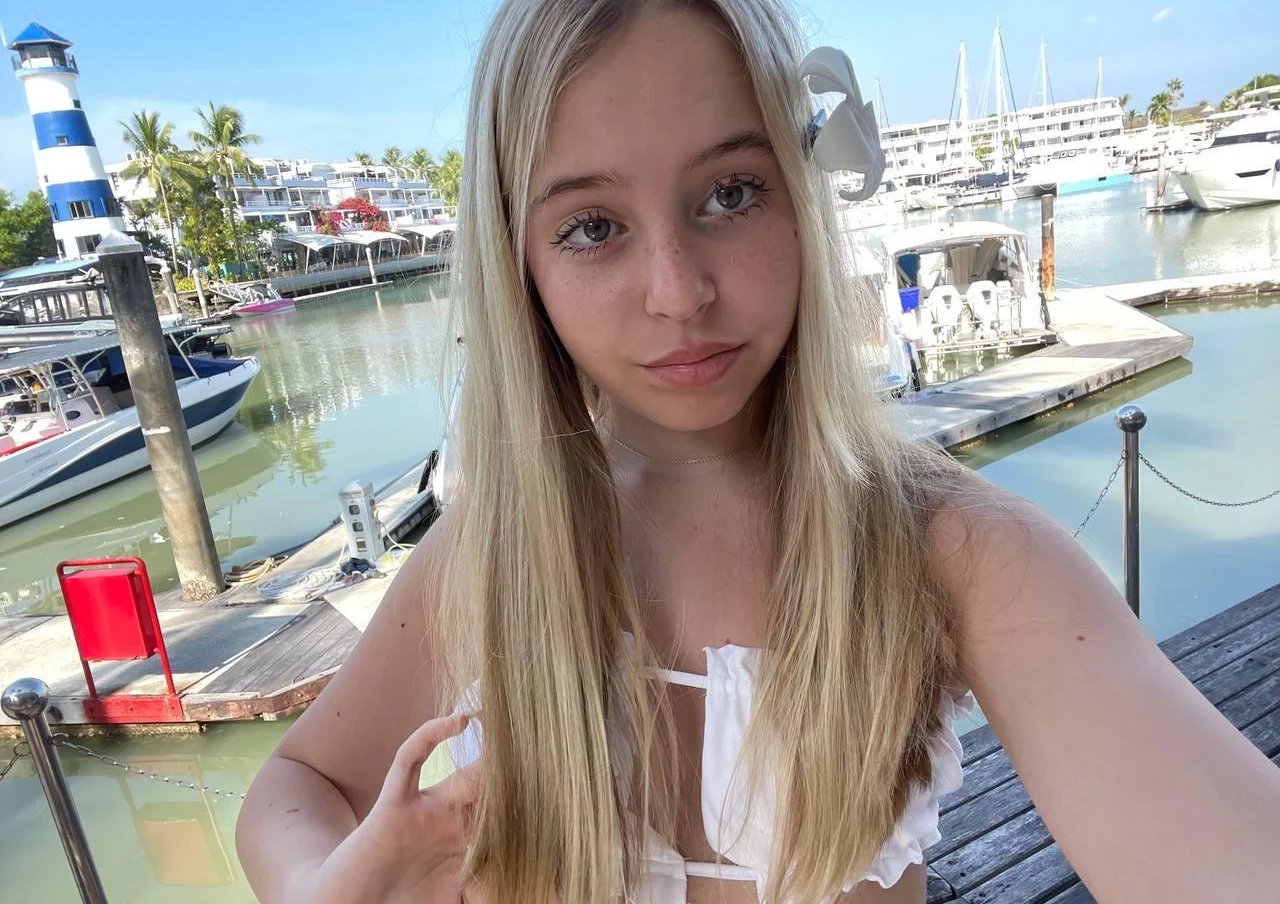 Ксюша ШГШ OnlyFans фото