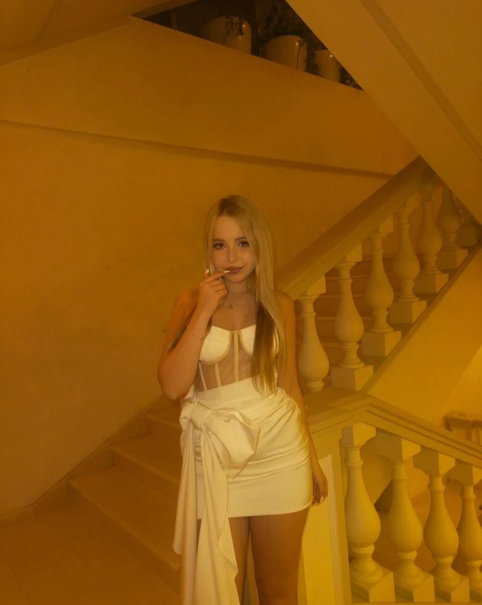Ксюша ШГШ OnlyFans фото
