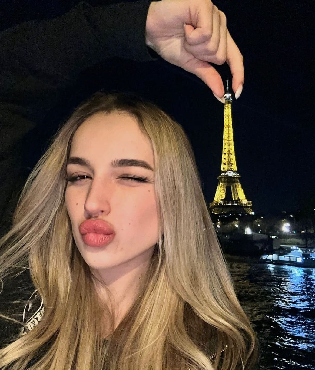 Miss Dariali OnlyFans фото