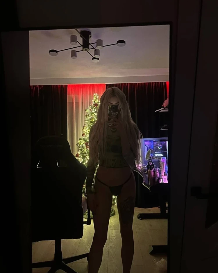 Морана Батори OnlyFans слив фото 37 Блогерши 2026