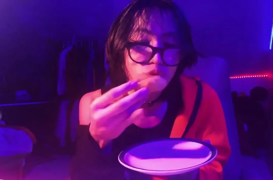 Пончик Со Спущенкой OnlyFans фото