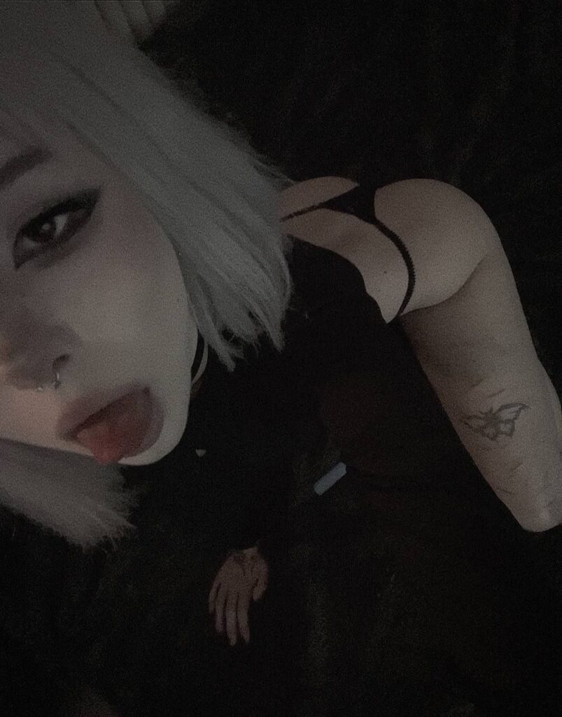 Парадокси (@par4d0xy) OnlyFans слив фото 18 OnlyFans 2026
