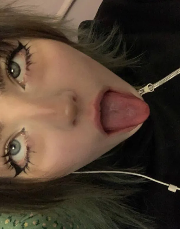 Сквиртик (Sqwrtick) OnlyFans фото