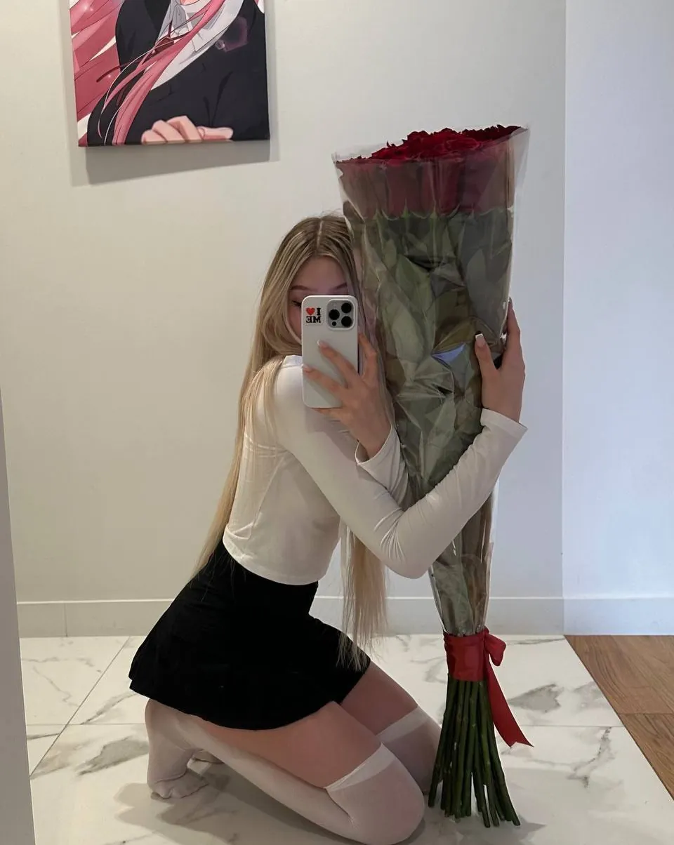 Whylollycry OnlyFans фото