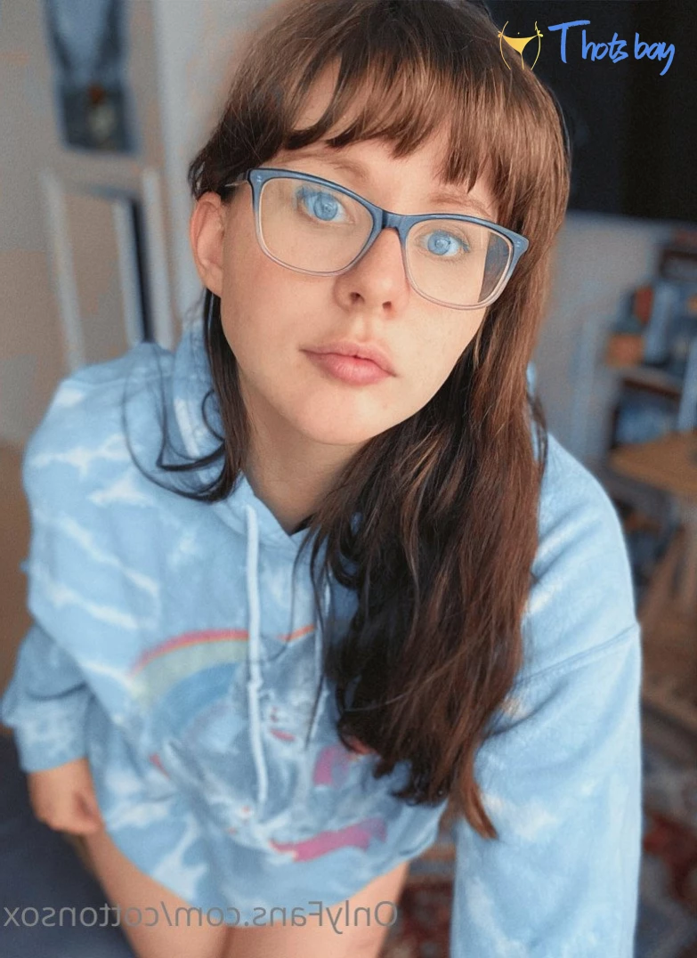 Alice CottonSox OnlyFans фото