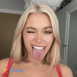 Elle Brooke
