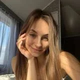 freedollynextdoor