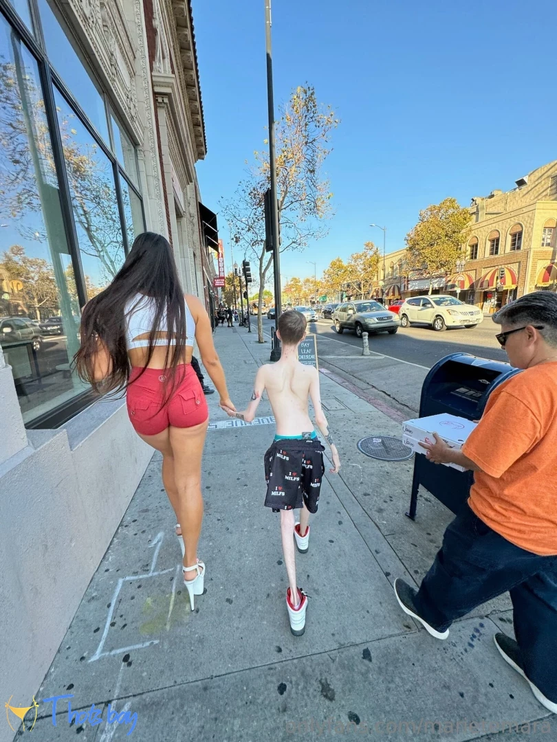 Marie Temara OnlyFans фото