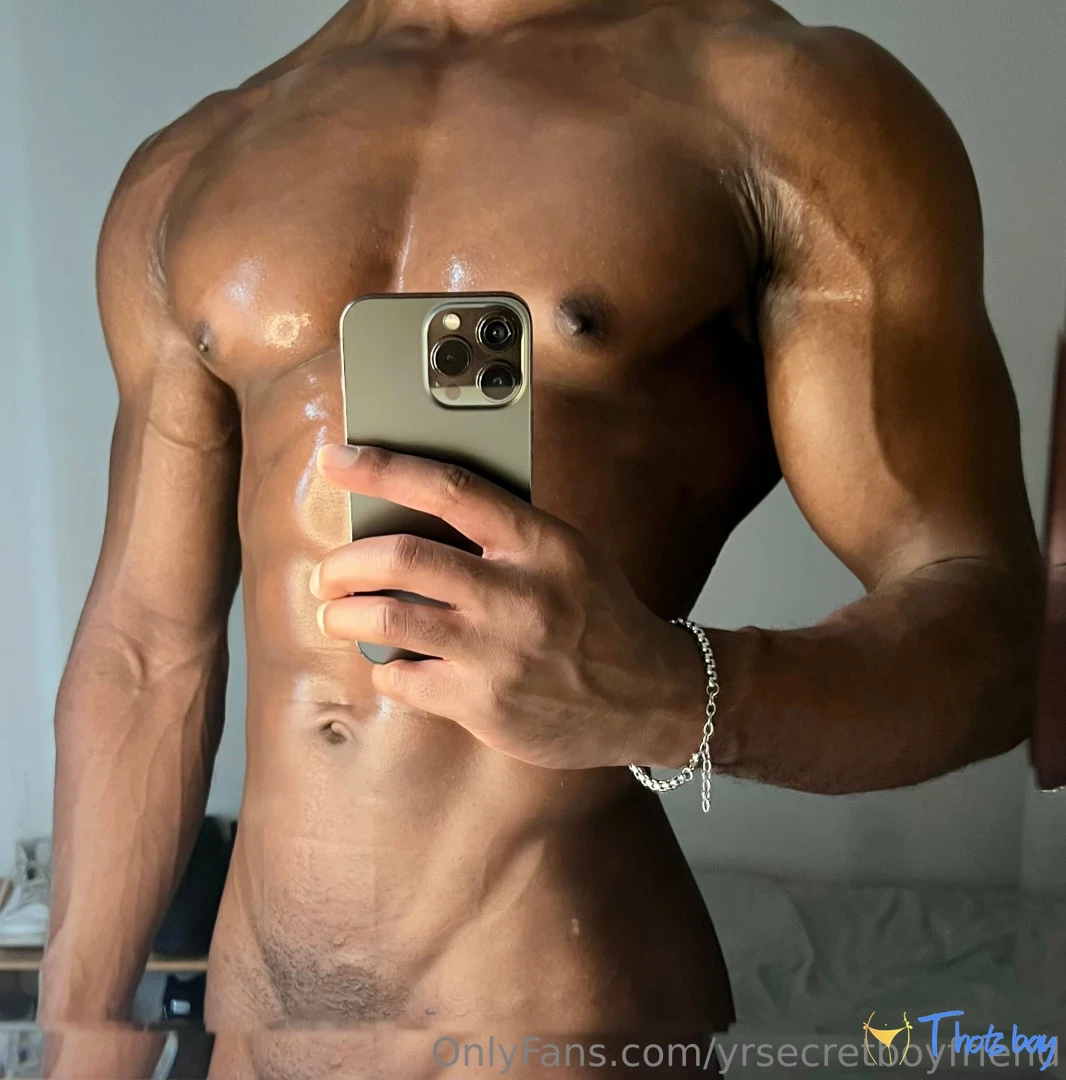 yrsecretboyfriend OnlyFans фото