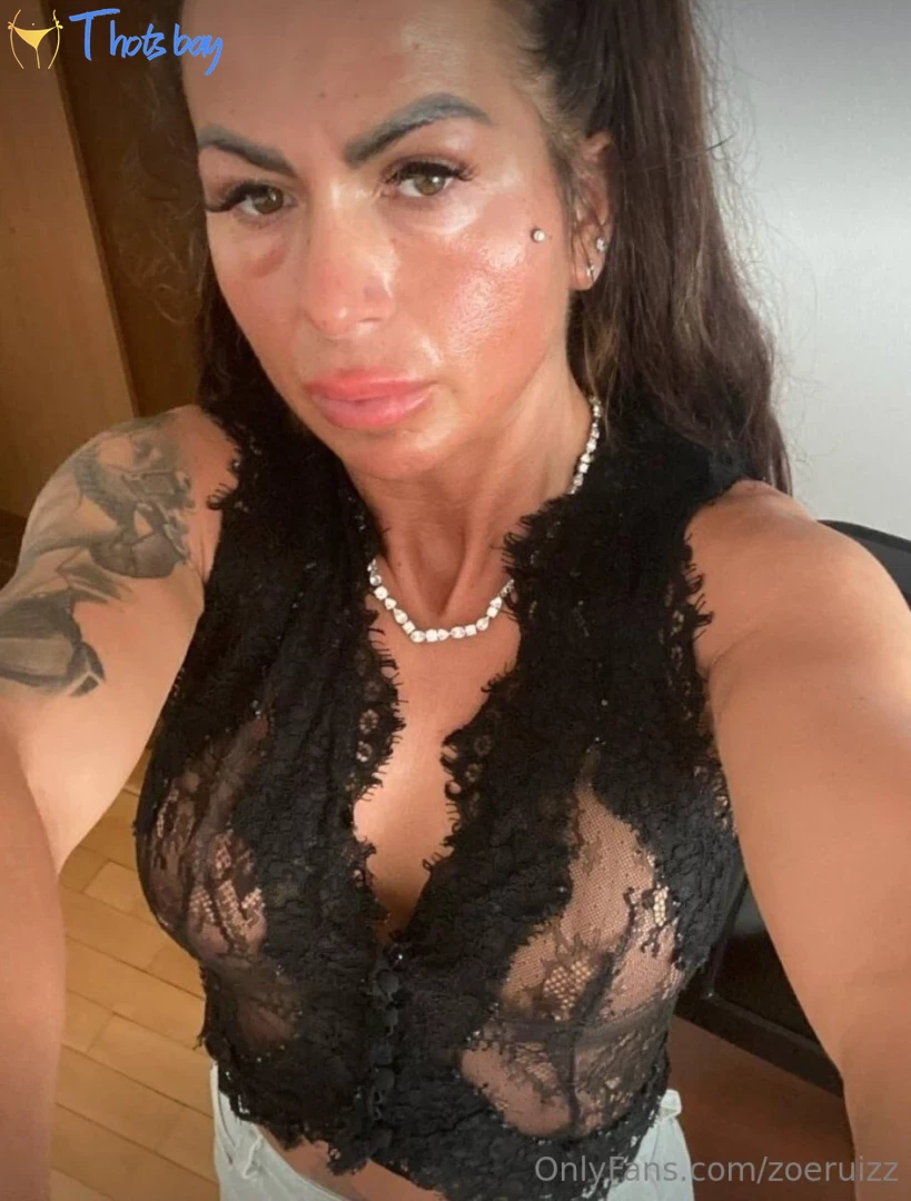 zoeruizz OnlyFans фото