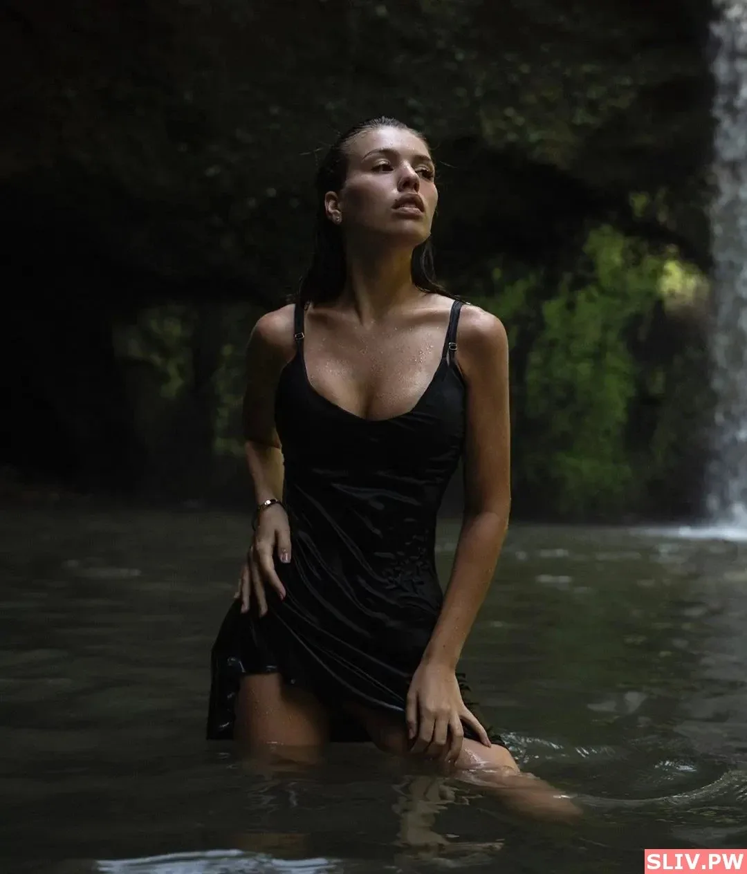 Люся Чеботина OnlyFans фото