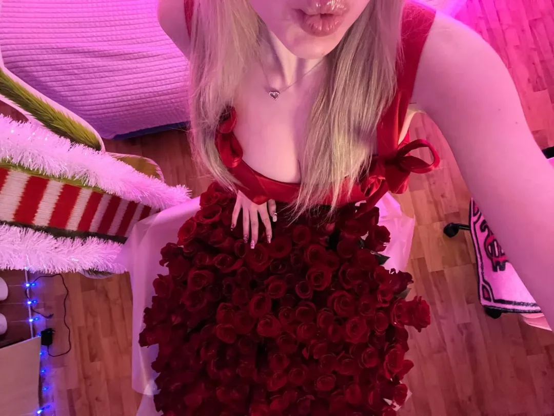 Полина Ли OnlyFans фото