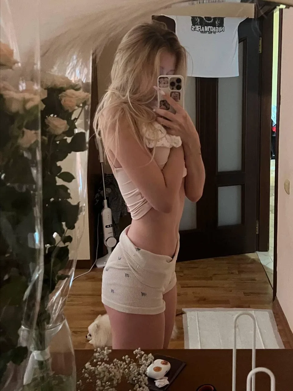Полина Ли OnlyFans фото